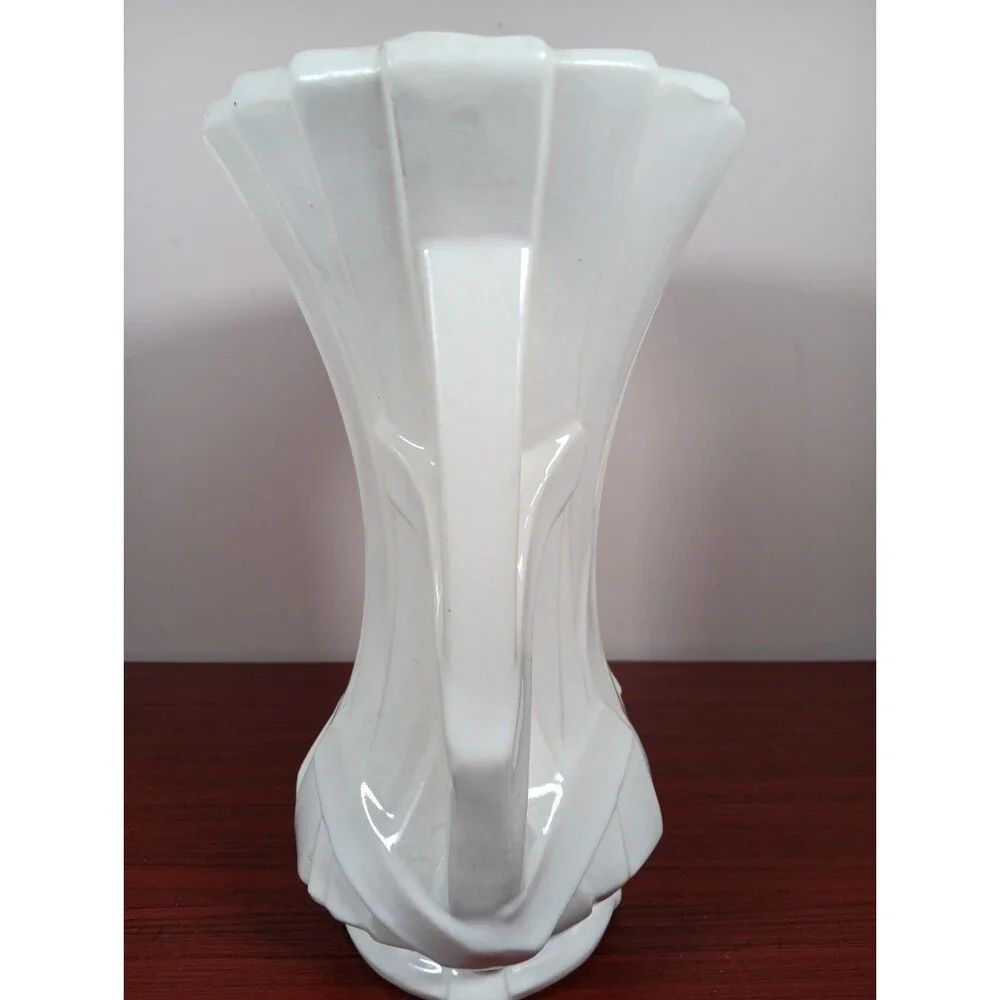 Vintage McCoy Strap Vase Cream 12